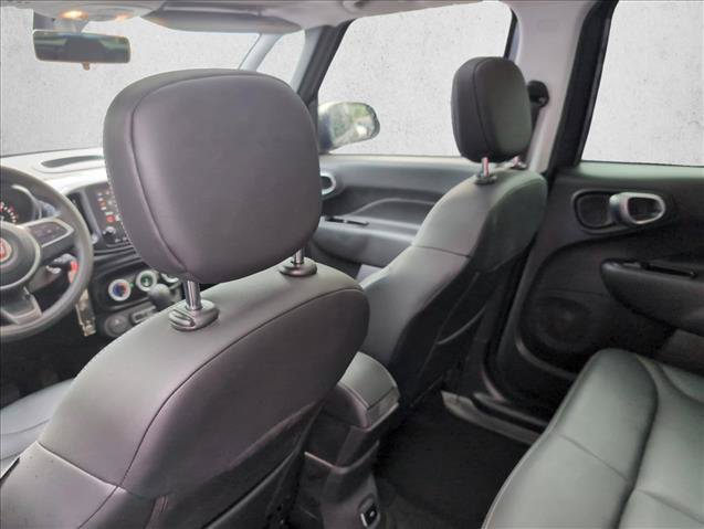 Used 2019 FIAT 500L Trekking FWD image 16