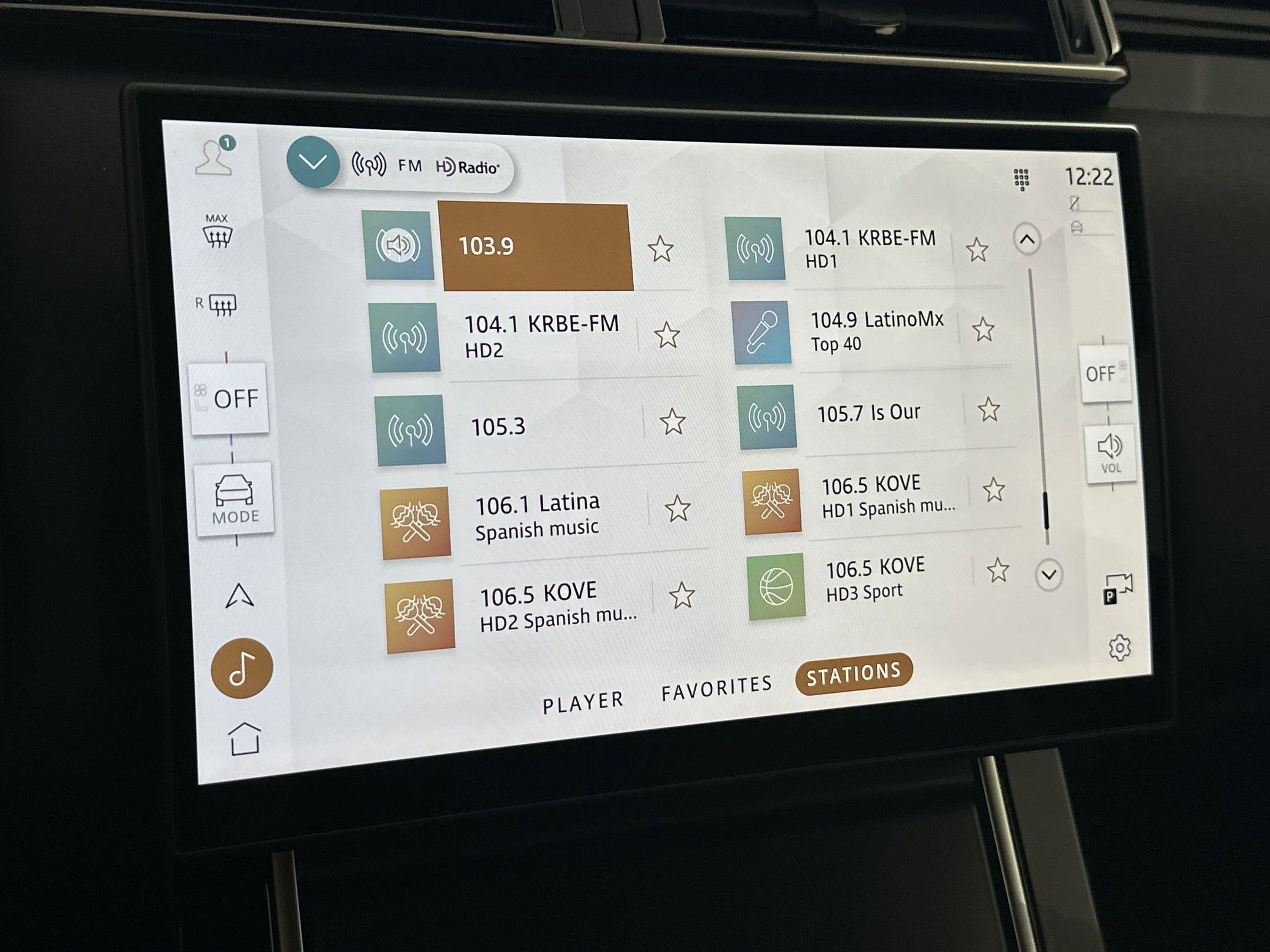 New 2026 Land Rover Range Rover Velar Dynamic SE image 24