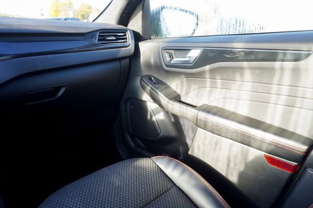 Used 2023 Ford Escape ST-Line image 26