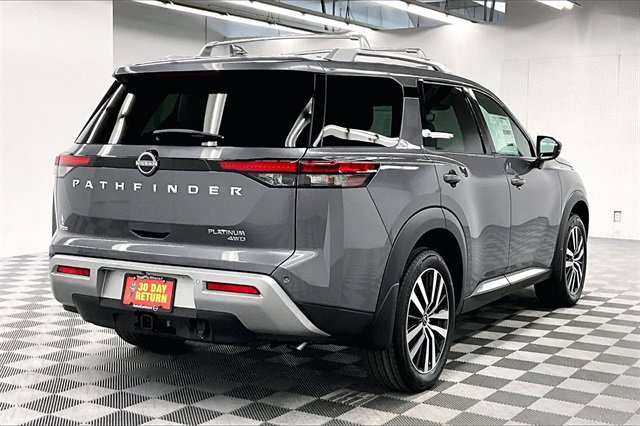 New 2025 Nissan Pathfinder Platinum w/ Cargo Package image 16