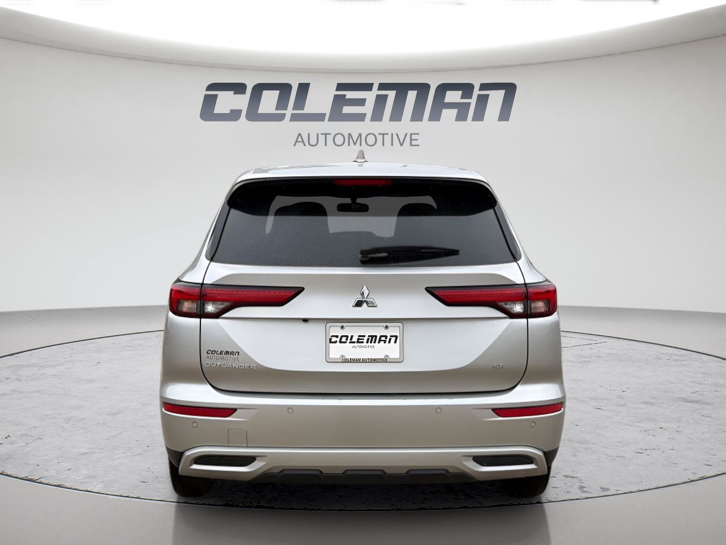 Used 2024 Mitsubishi Outlander SE FWD image 9