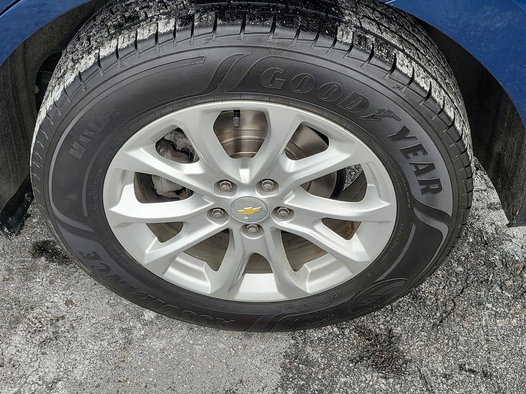 Used 2020 Chevrolet Equinox LT w/ Driver Convenience Package image 31