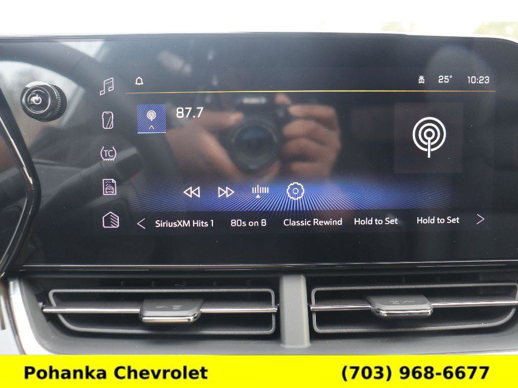 New 2026 Chevrolet Trax RS w/ Sunroof Package image 15