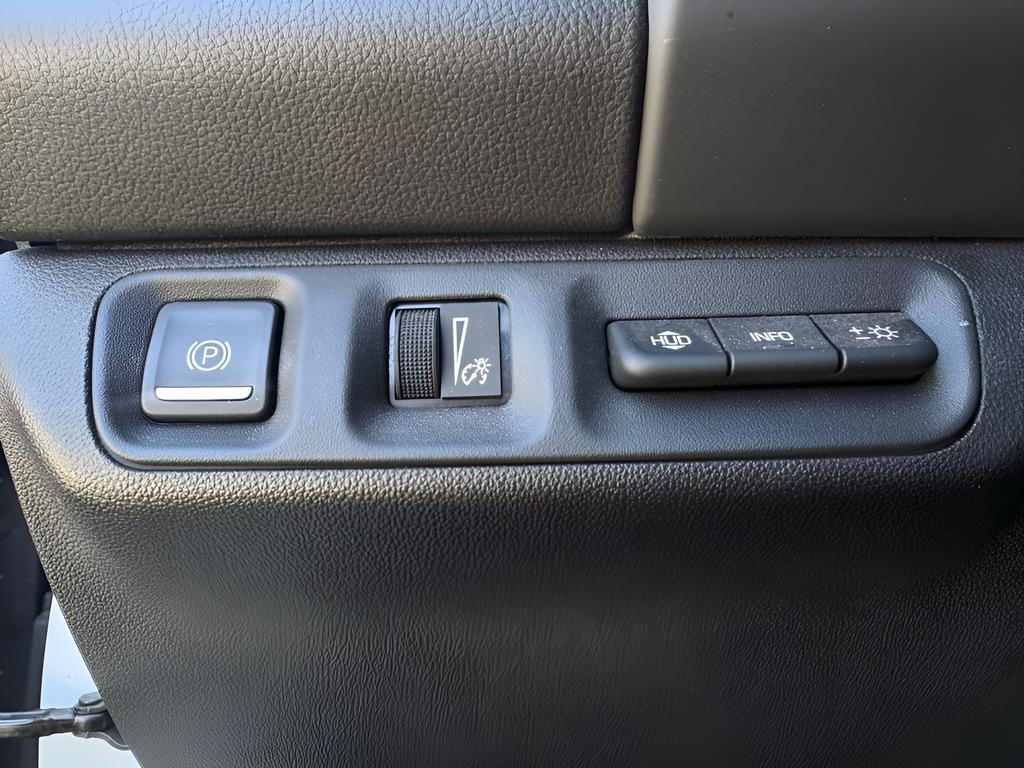 Used 2020 GMC Acadia SLT w/ Driver Alert Package II AWD/4WD image 24