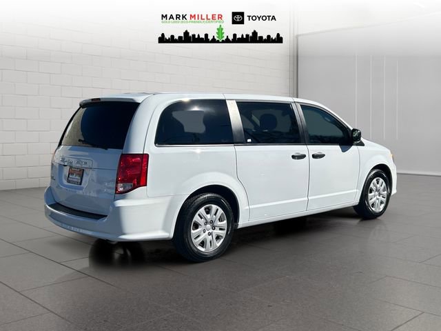 Used 2019 Dodge Grand Caravan SE w/ UConnect Hands-Free Group image 5