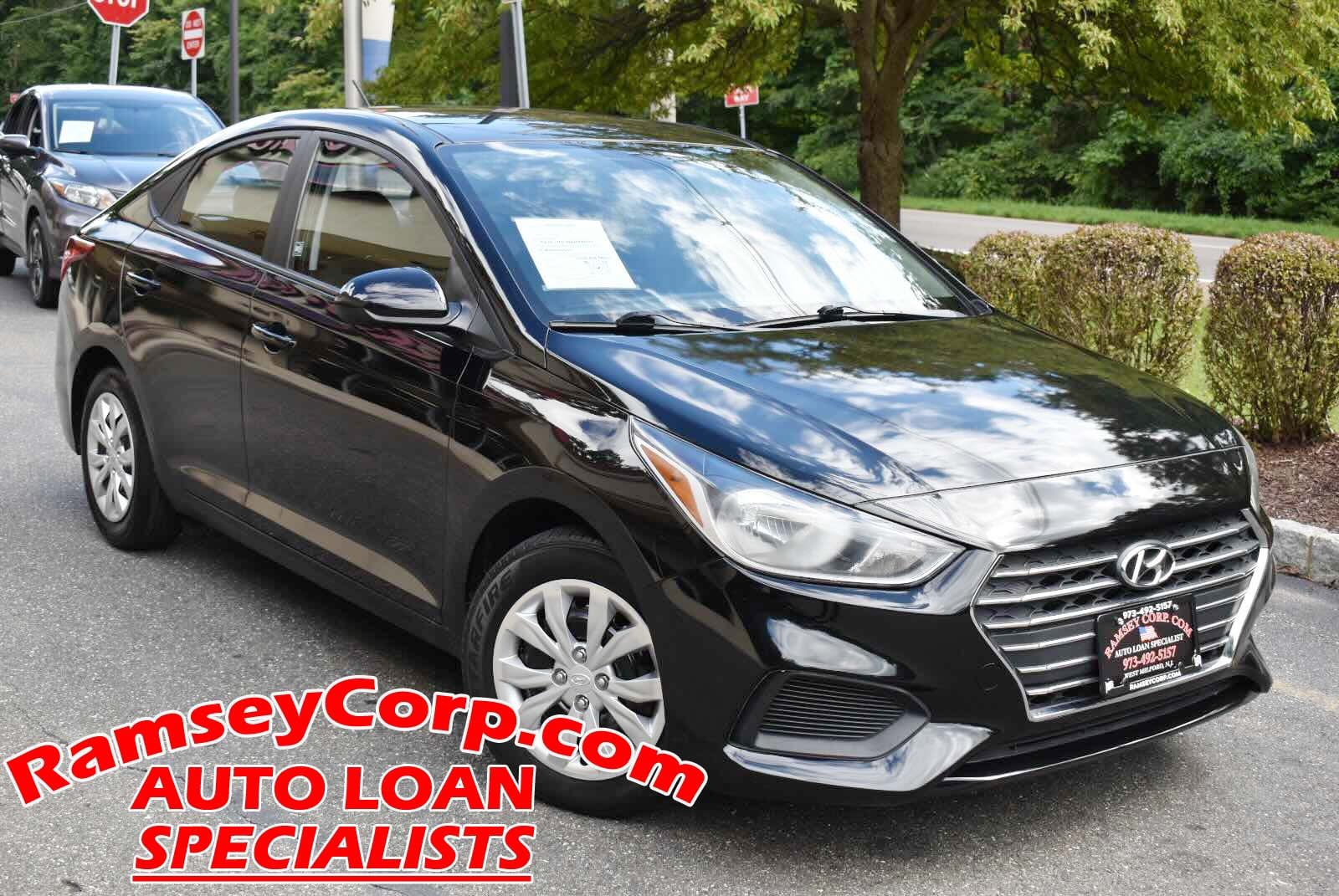 Used 2020 Hyundai Accent SE FWD image 2