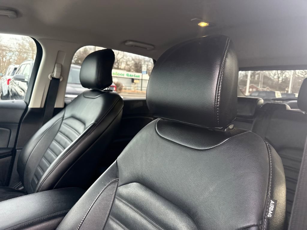 Used 2015 Ford Edge SEL w/ Equipment Group 201A image 24