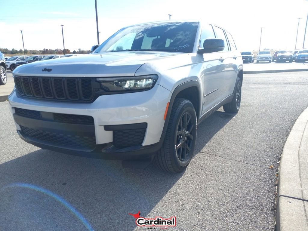 Used 2024 Jeep Grand Cherokee L Laredo image 17