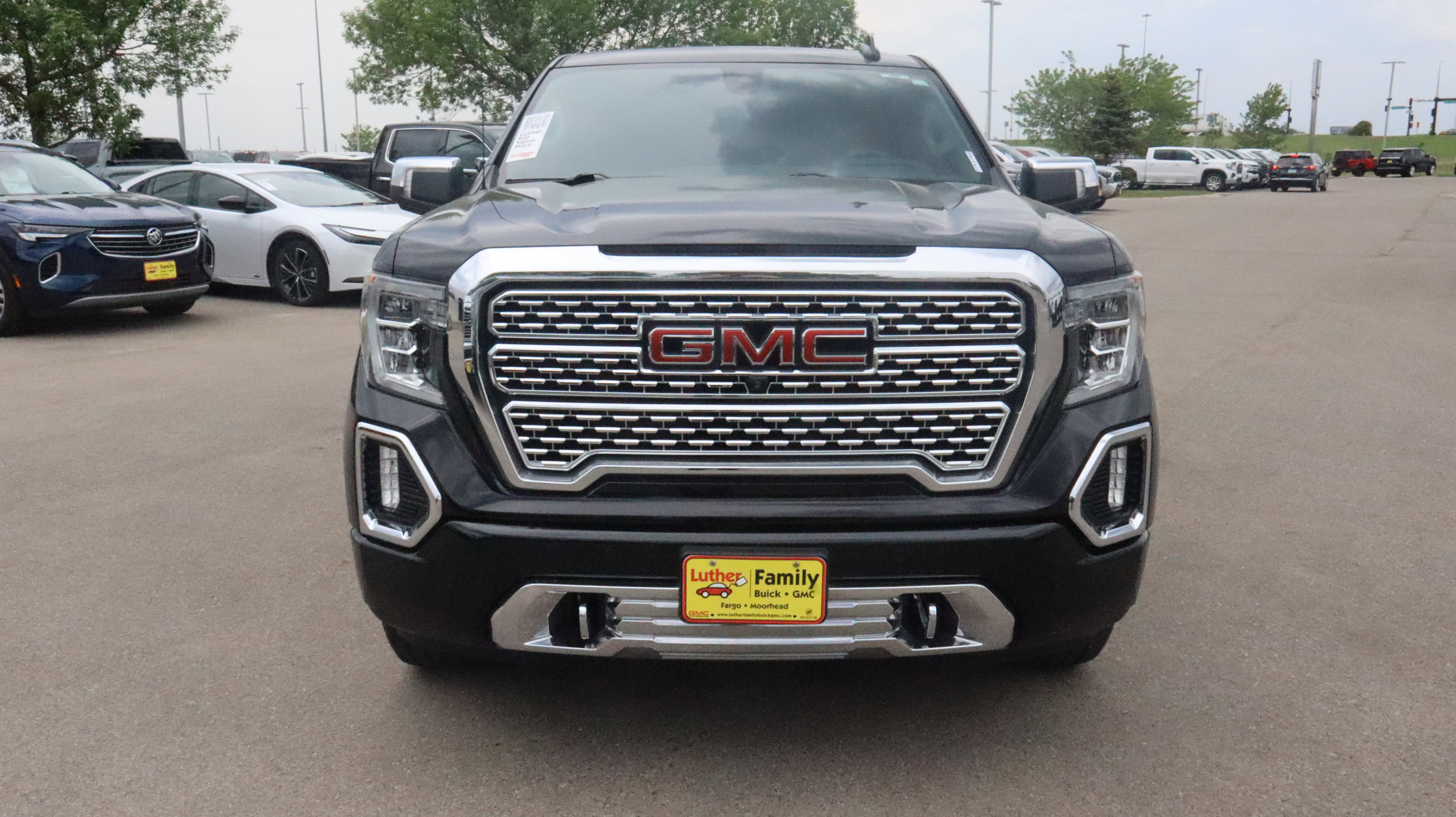 Certified 2020 GMC Sierra 1500 Denali w/ Denali Ultimate Package AWD/4WD image 2