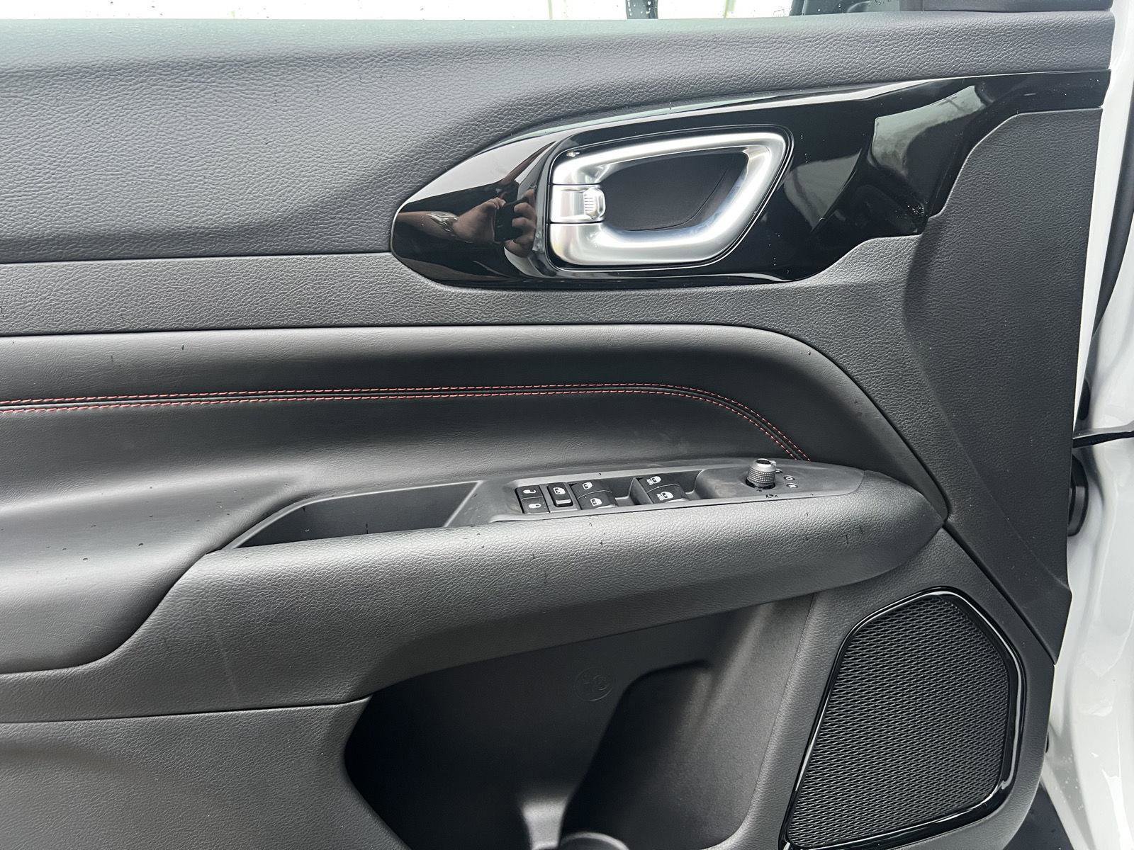 New 2026 Jeep Compass Trailhawk image 12