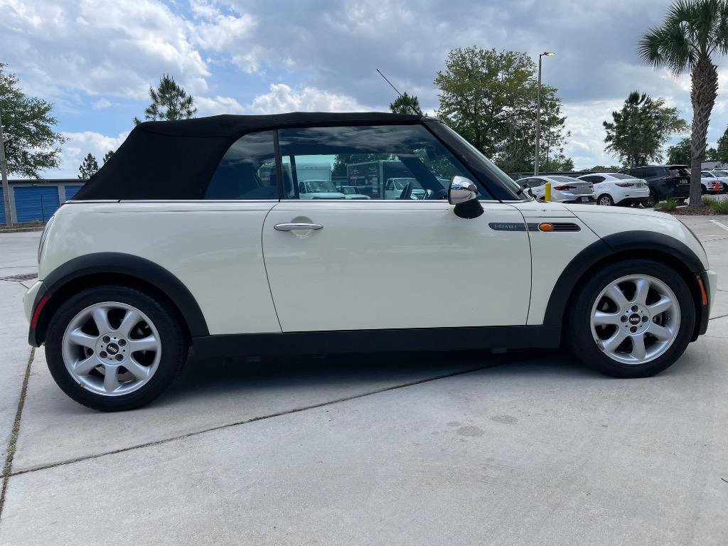 Used 2008 MINI Cooper Convertible FWD image 11