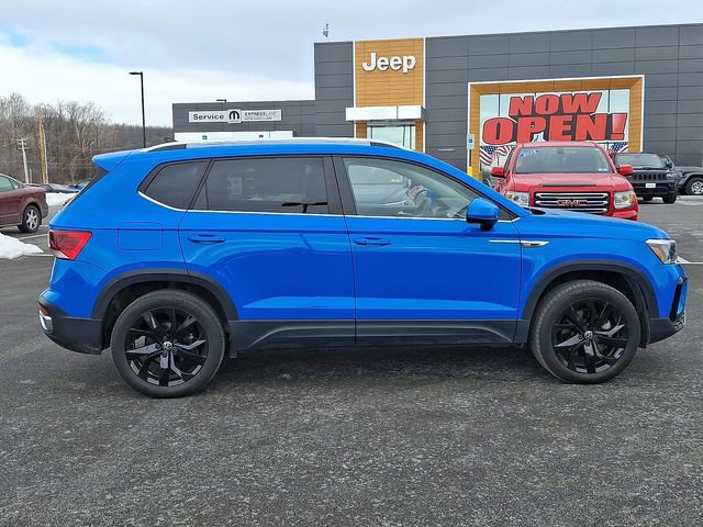 Used 2023 Volkswagen Taos SE image 11