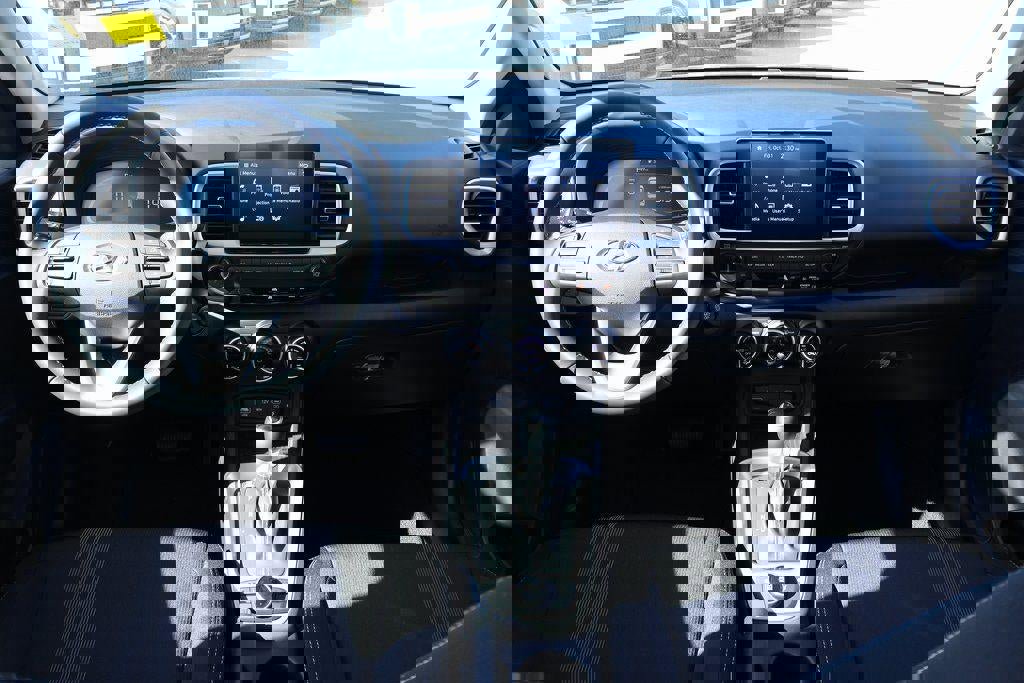 New 2026 Hyundai Venue SEL image 6