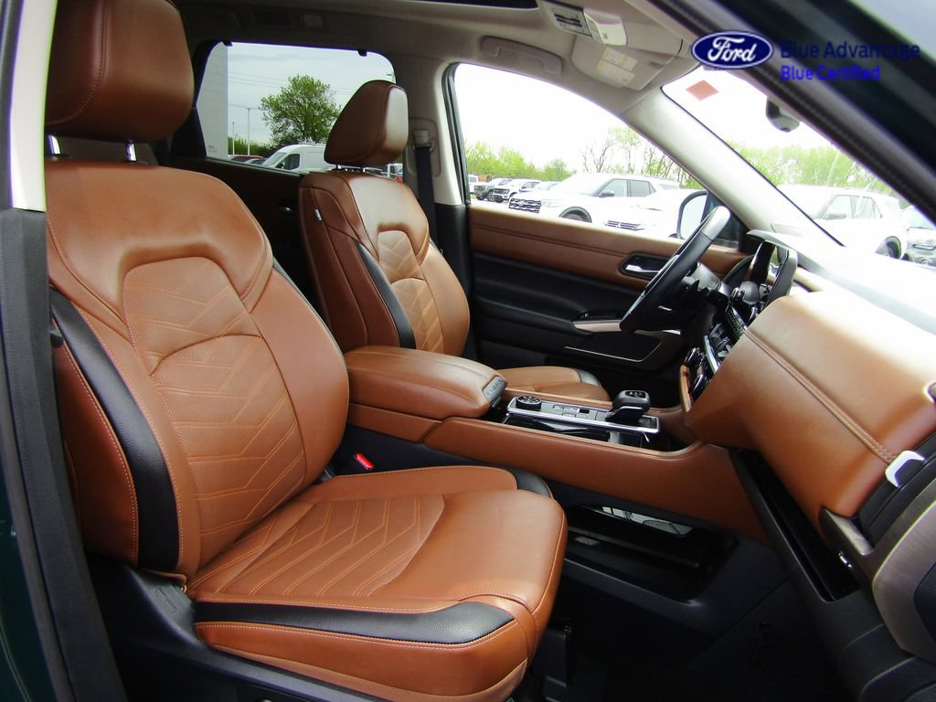 Used 2025 Nissan Pathfinder Platinum w/ Cargo Package AWD/4WD image 18