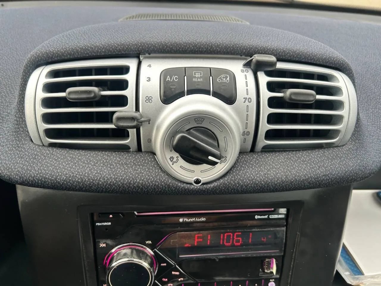 Used 2014 smart fortwo pure RWD image 19