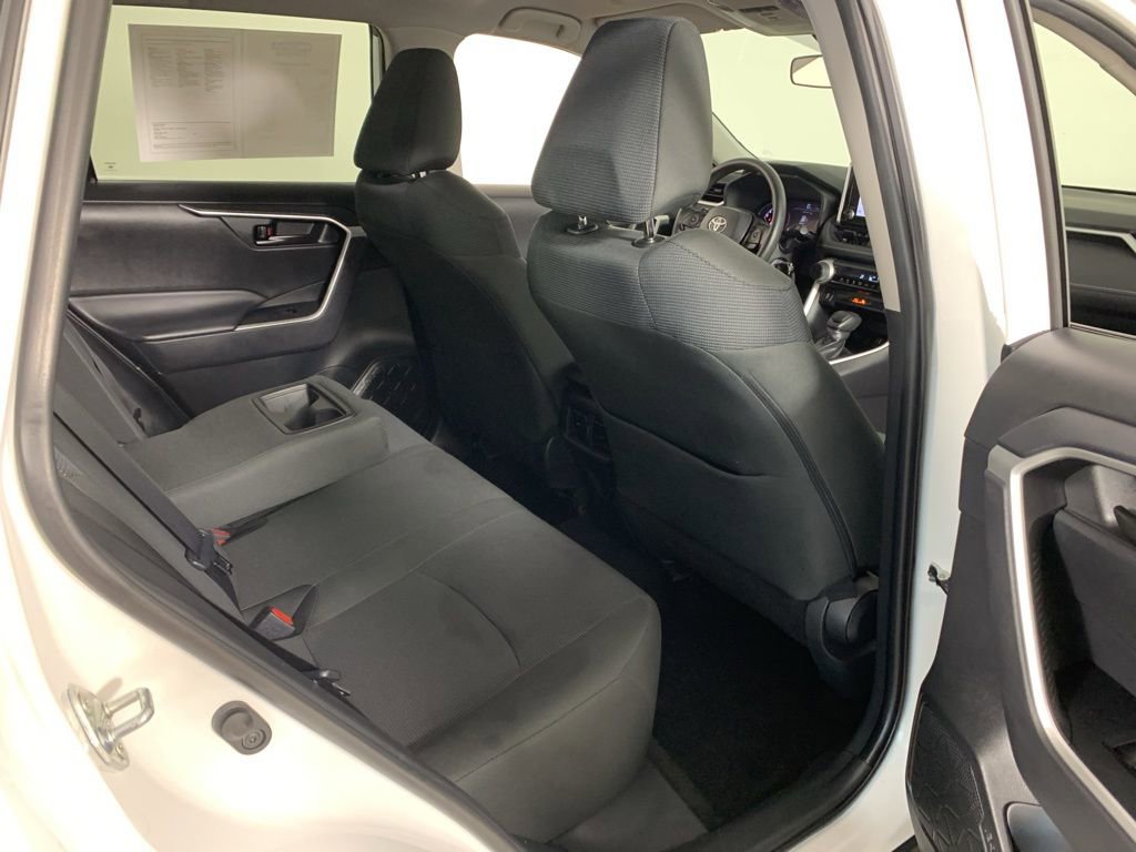 Used 2024 Toyota RAV4 LE AWD/4WD image 35