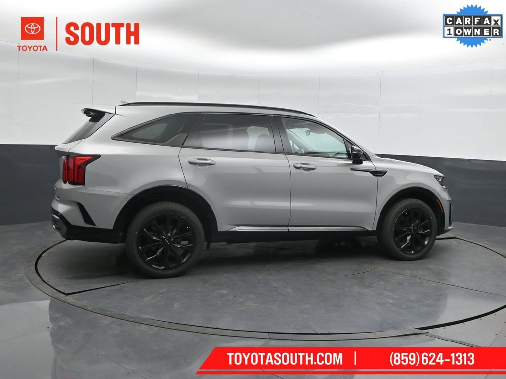 Used 2022 Kia Sorento SX image 3