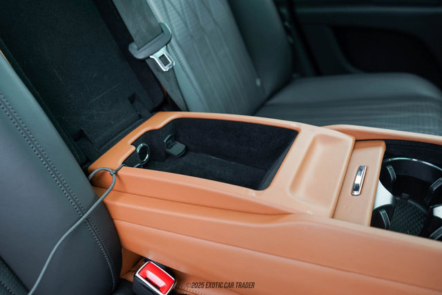 Used 2022 Bentley Flying Spur Plug-In Hybrid image 67
