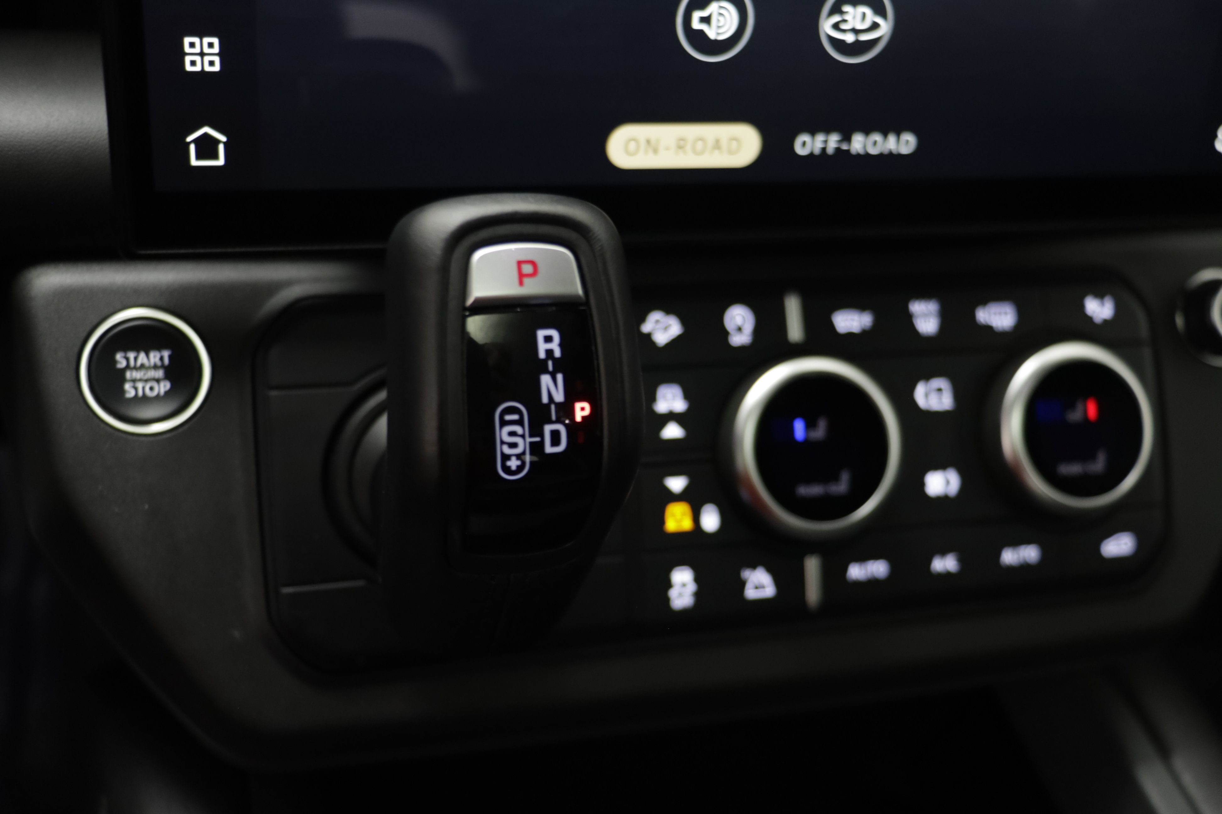 Certified 2026 Land Rover Defender 110 X-Dynamic SE AWD/4WD image 12