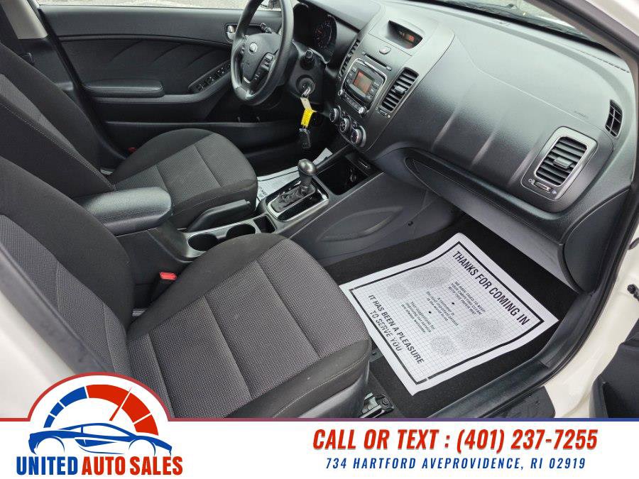 Used 2018 Kia Forte LX image 13