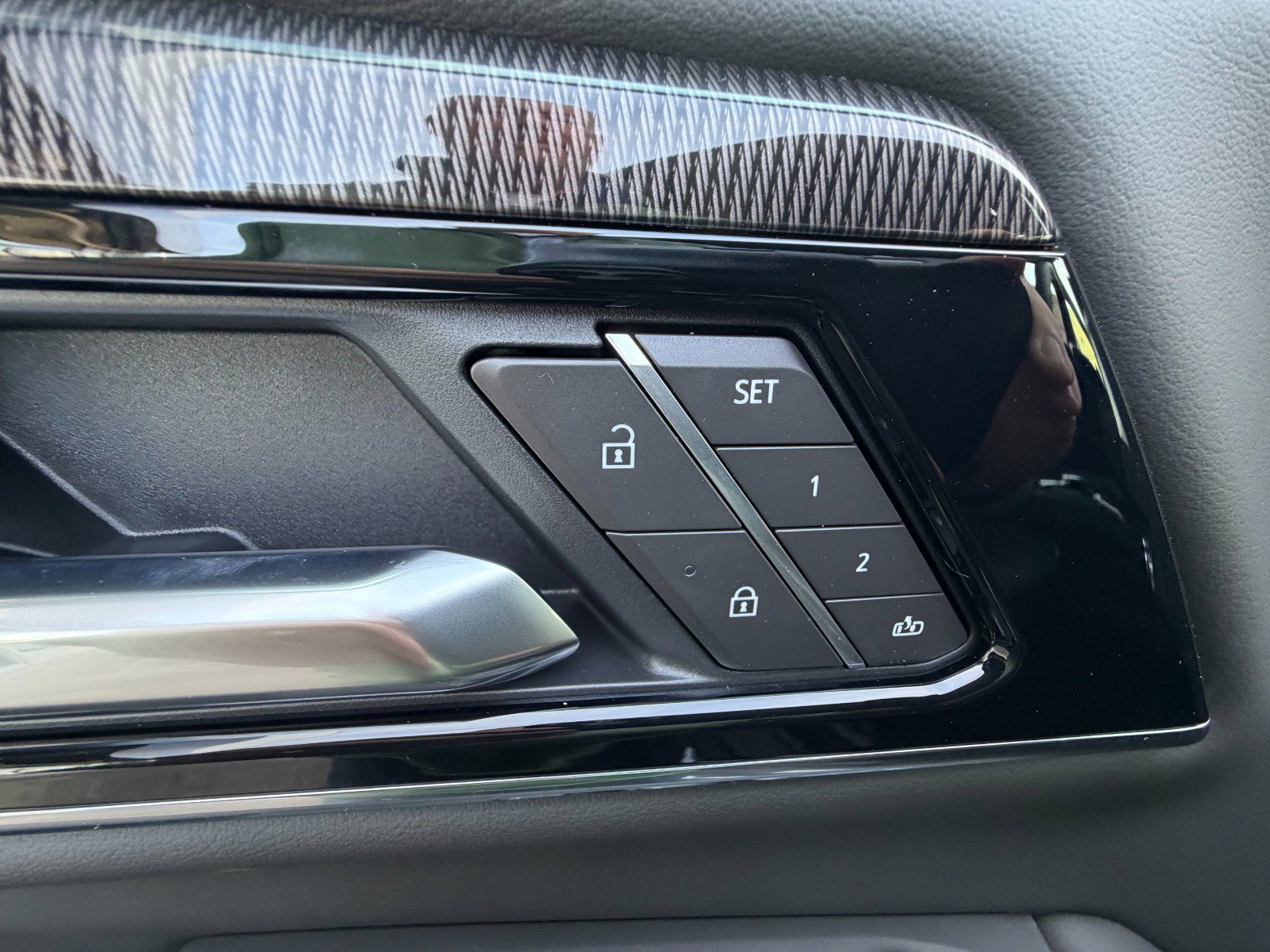 New 2026 GMC Yukon Elevation w/ Elevation Premium Package image 10