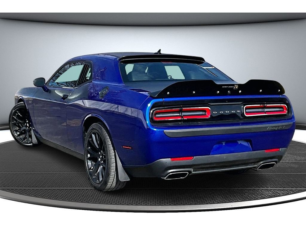 Used 2022 Dodge Challenger R/T Scat Pack w/ T/A Package image 2