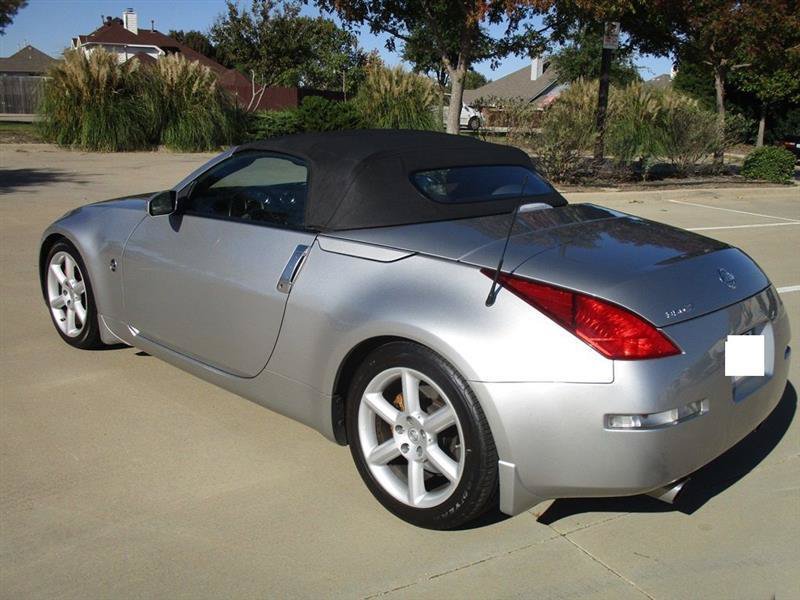 Used 2005 Nissan 350Z Grand Touring RWD image 6