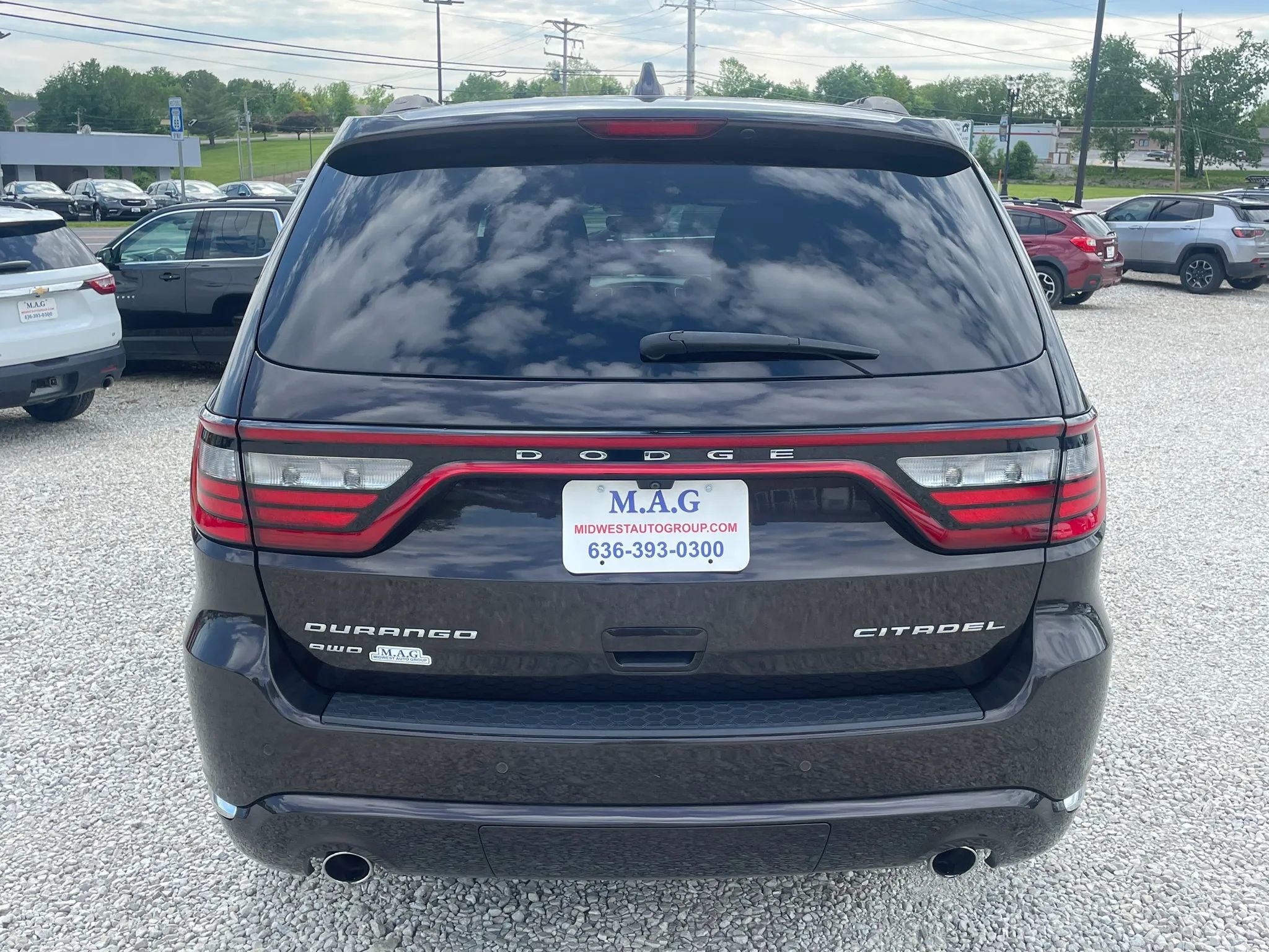 Used 2017 Dodge Durango Citadel w/ Technology Group AWD/4WD image 4