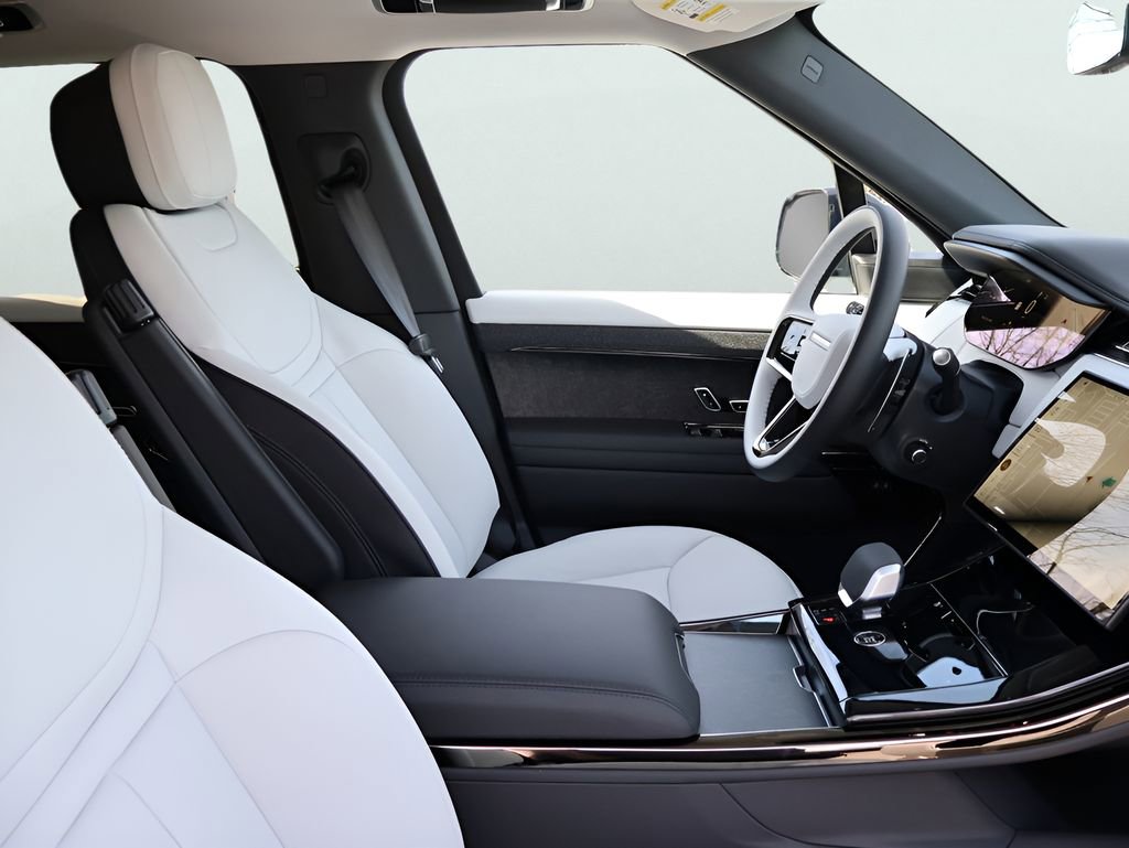 New 2026 Land Rover Range Rover Sport Dynamic SE AWD/4WD image 9