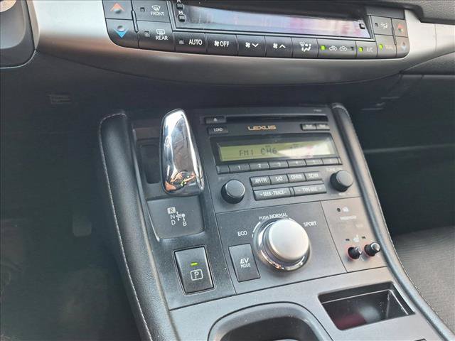Used 2013 Lexus CT 200h w/ Premium Pkg w/Backup Camera FWD image 15