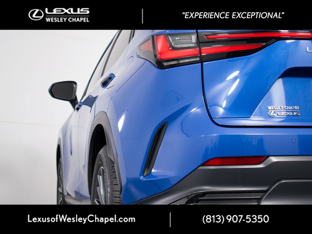 Used 2025 Lexus NX 250 FWD w/ Towing Package (2000 Lbs) image 9
