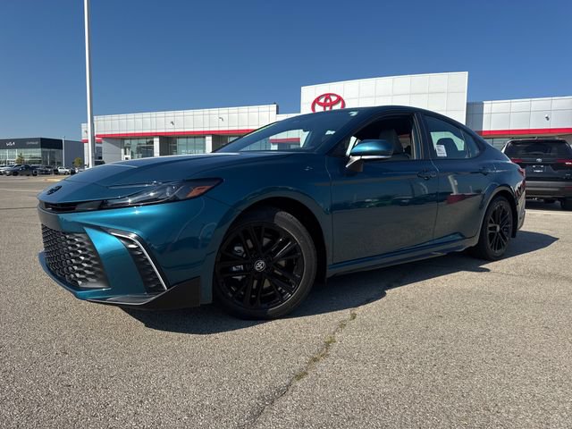 New 2026 Toyota Camry SE w/ Convenience Package