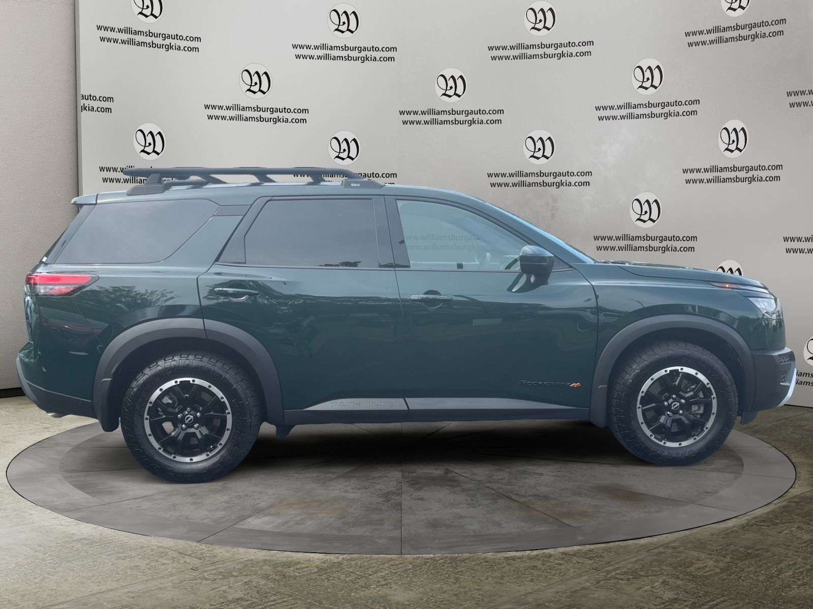 Used 2025 Nissan Pathfinder Rock Creek AWD/4WD image 6