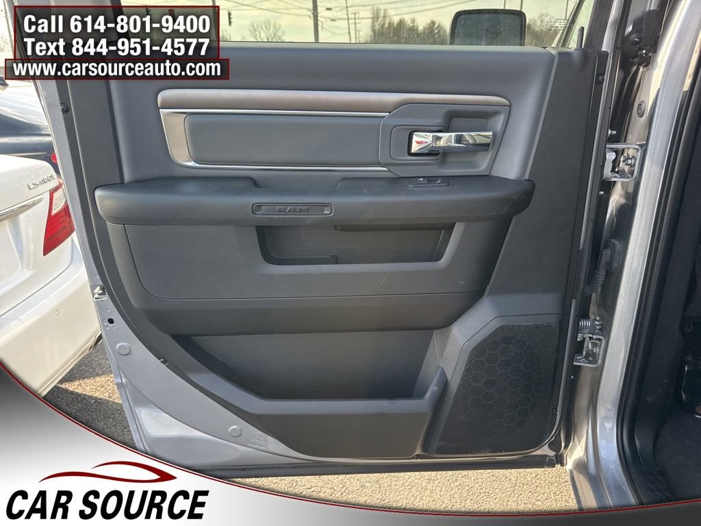 Used 2023 RAM 1500 Classic SLT image 25