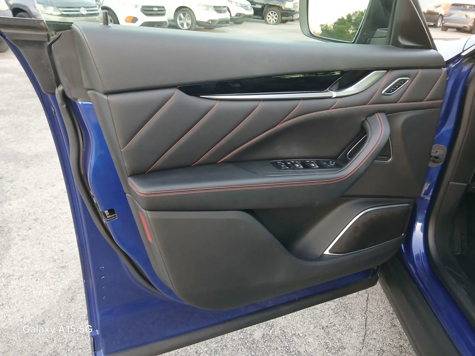 Used 2022 Maserati Levante GT image 11