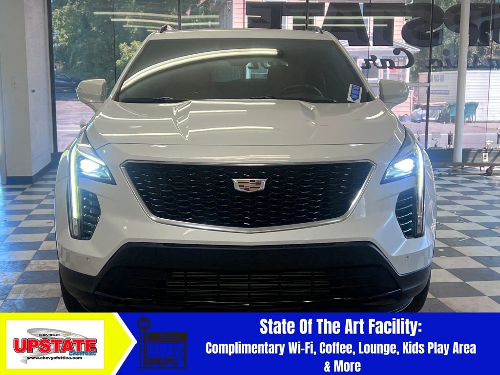 Used 2023 Cadillac XT4 Sport image 3