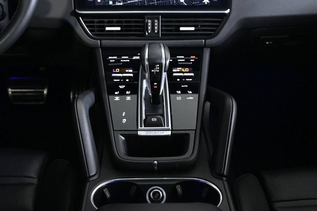 Certified 2023 Porsche Cayenne GTS AWD/4WD image 16
