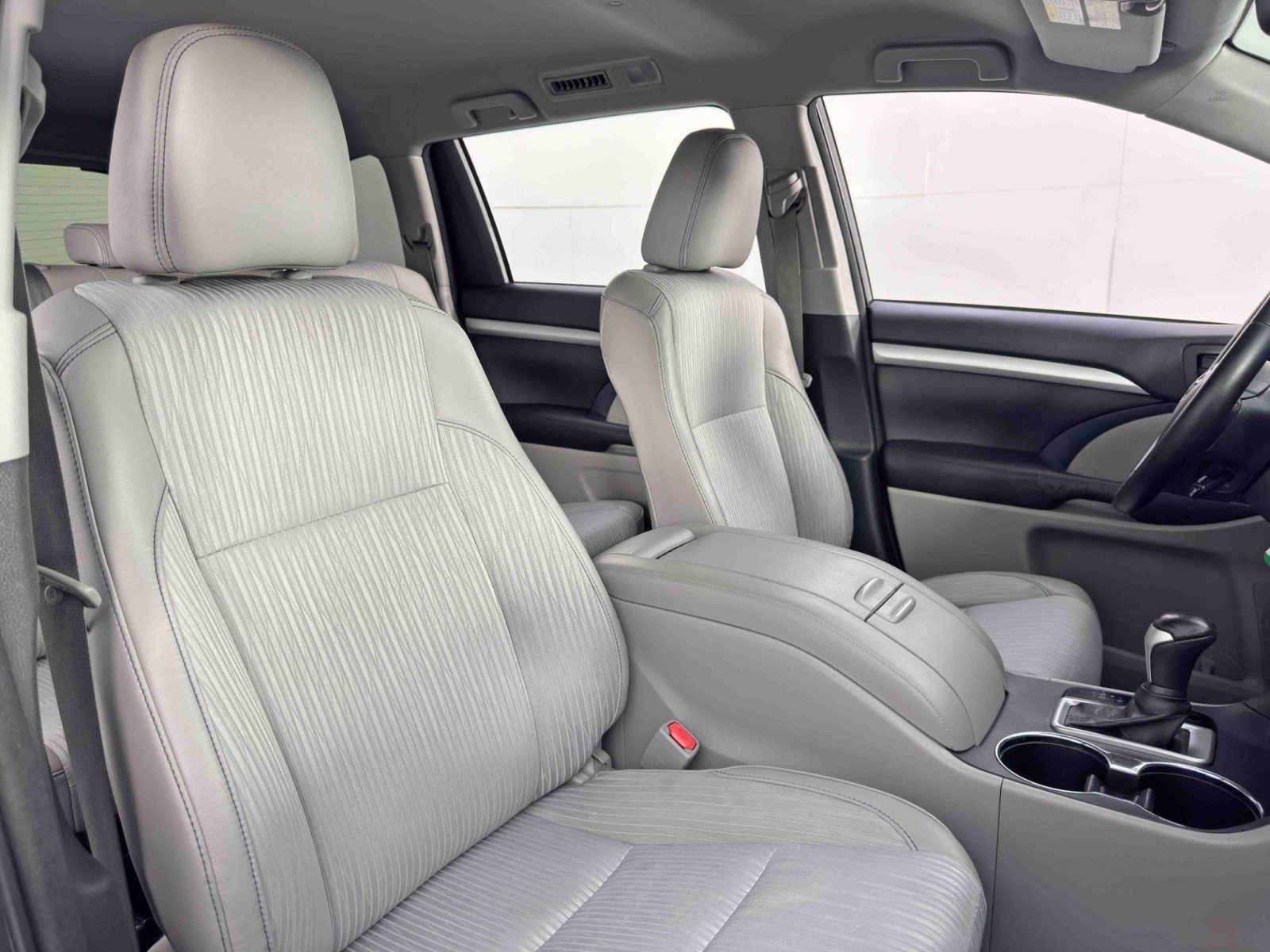 Used 2016 Toyota Highlander Plus image 30