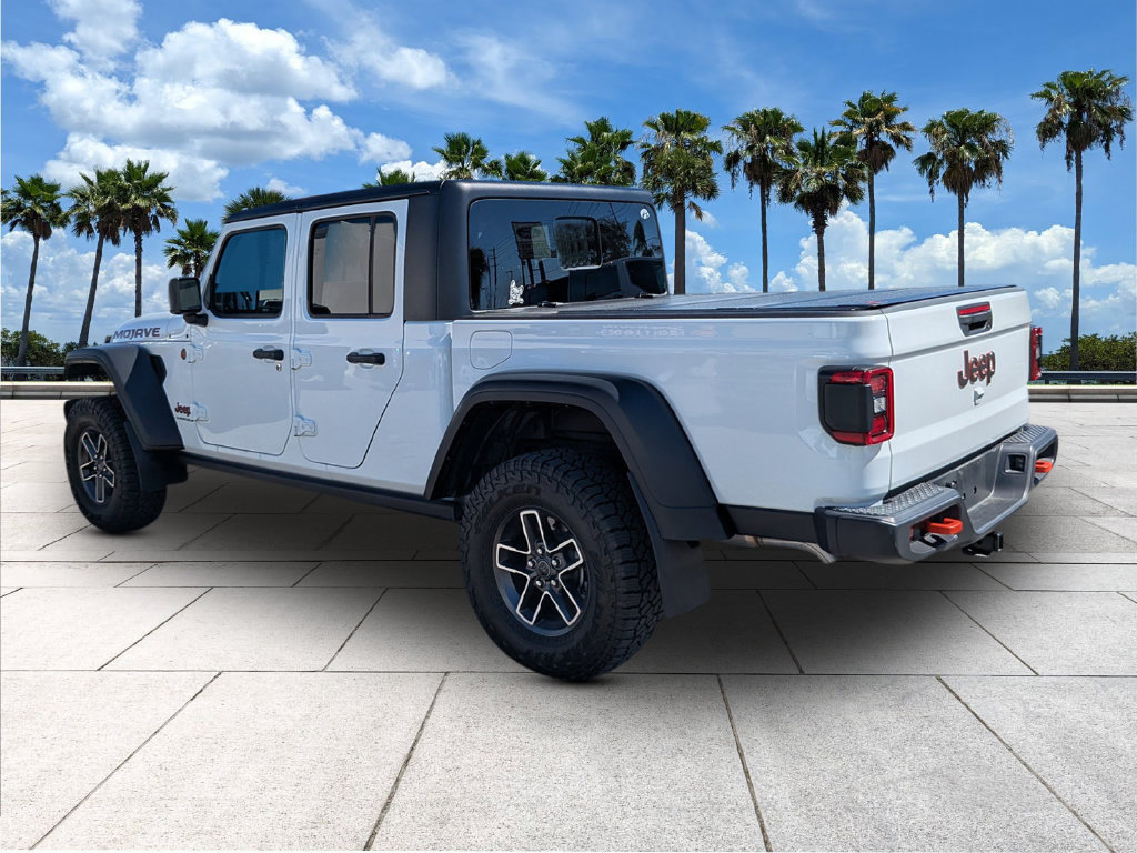 Used 2024 Jeep Gladiator Mojave w/ Technology Group AWD/4WD image 6