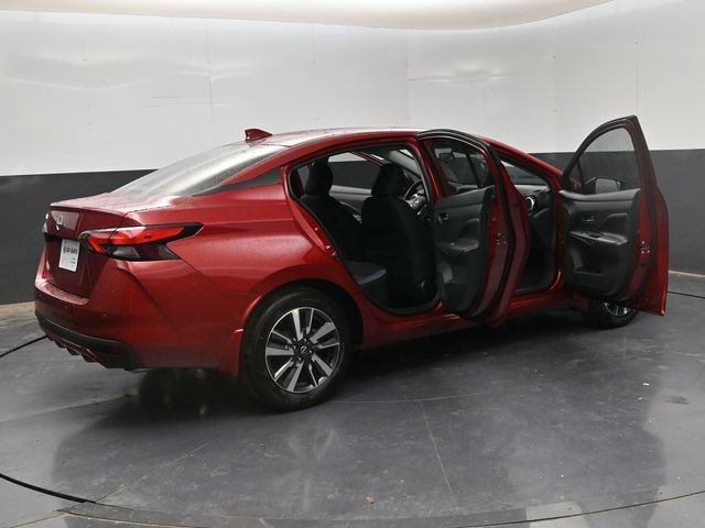New 2025 Nissan Versa SV w/ Trunk Package FWD image 31