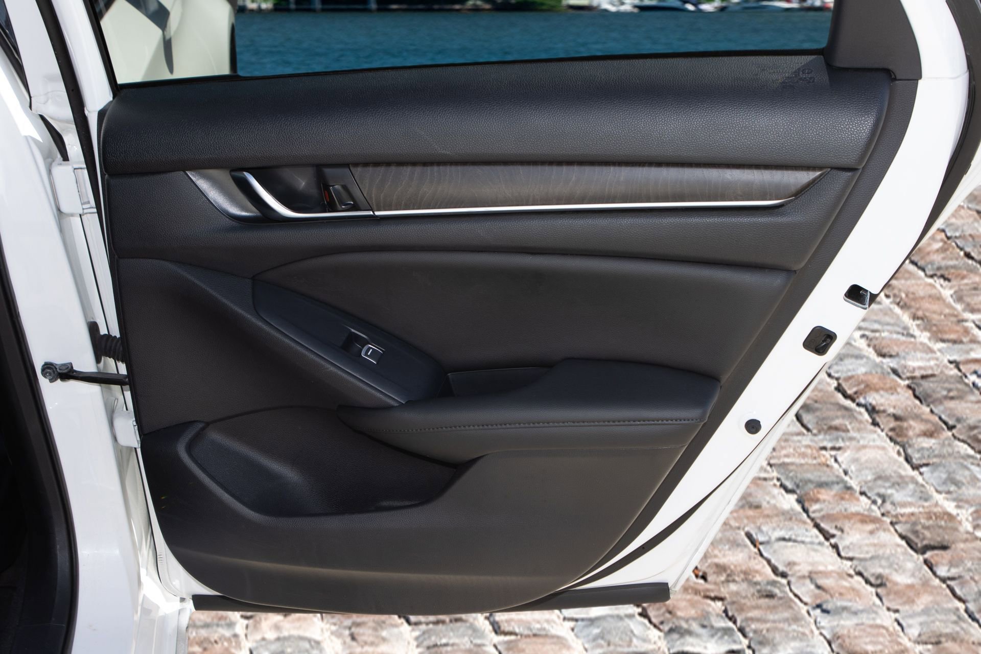 Certified 2019 Honda Accord EX-L image 17