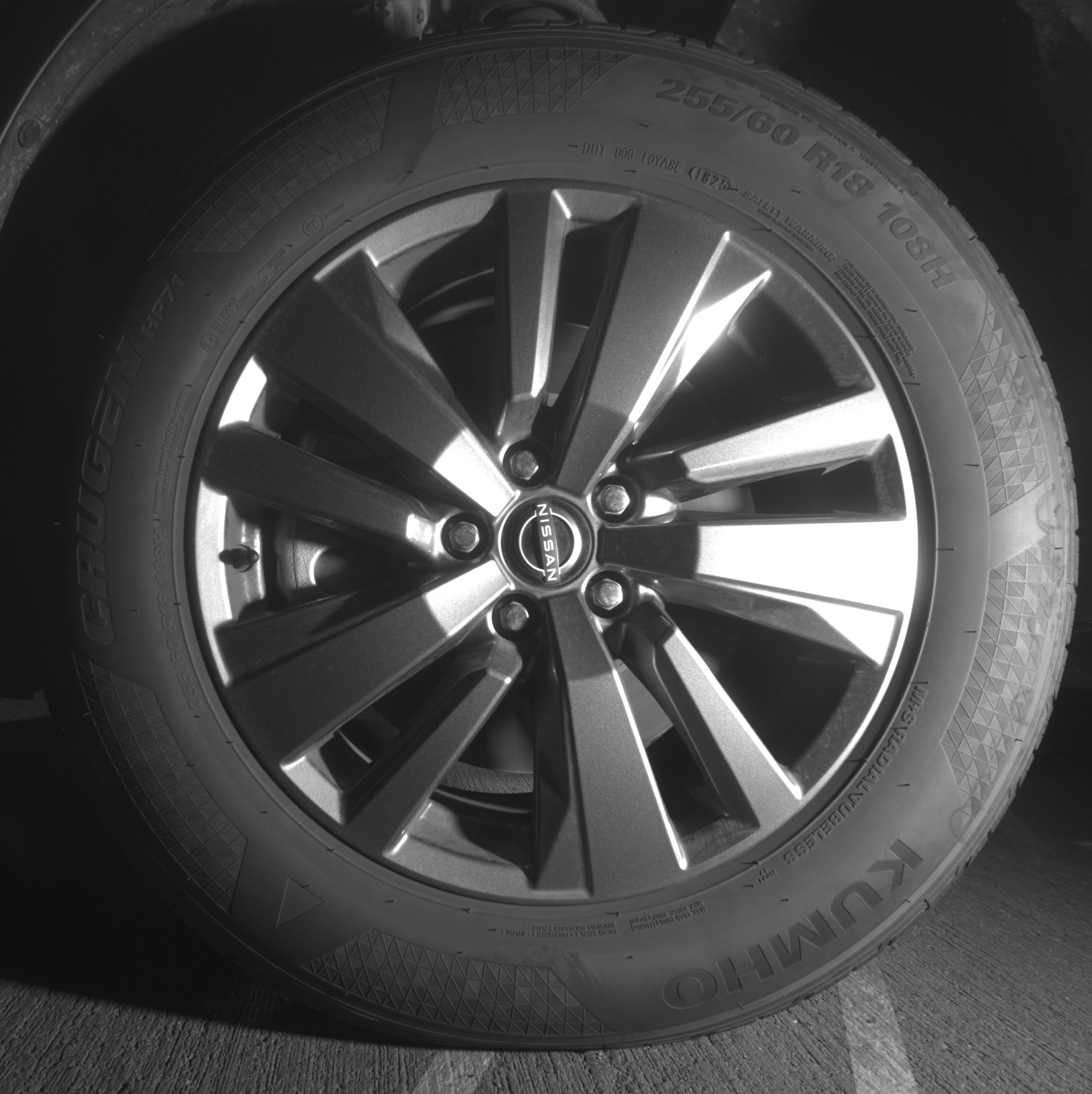 Used 2025 Nissan Pathfinder SV image 12