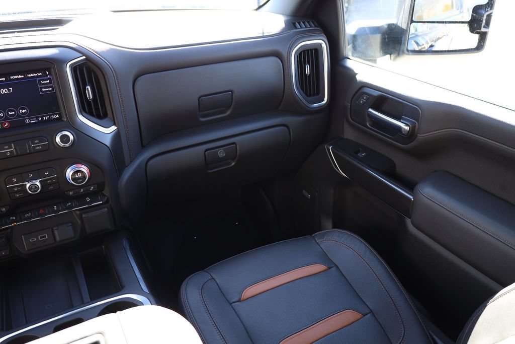 Used 2022 GMC Sierra 3500 AT4 w/ AT4 Premium Plus Package AWD/4WD image 21