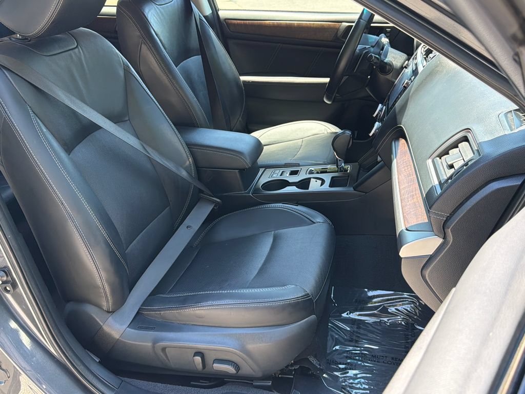 Used 2018 Subaru Outback 2.5i Limited AWD/4WD image 19