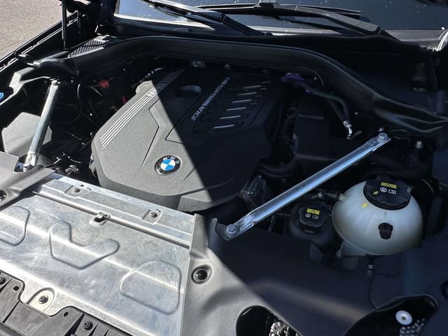 Certified 2023 BMW X4 M40i AWD/4WD image 17