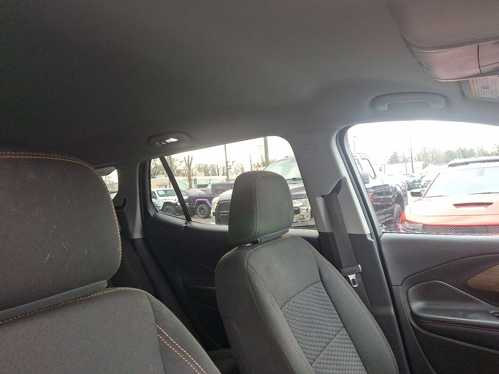 Used 2019 GMC Terrain SLE w/ Driver Convenience Package image 13