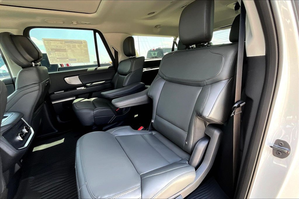 New 2027 Ford Expedition Max Active AWD/4WD image 10
