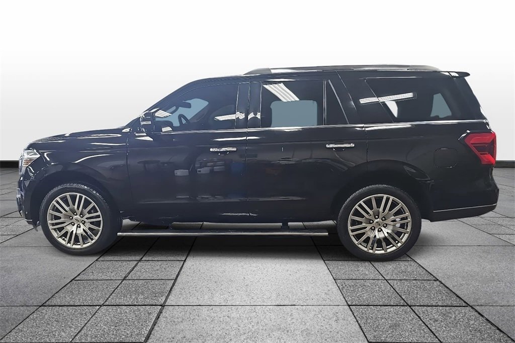 Used 2023 Ford Expedition Limited image 8