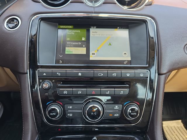 Used 2017 Jaguar XJ R-Sport image 22