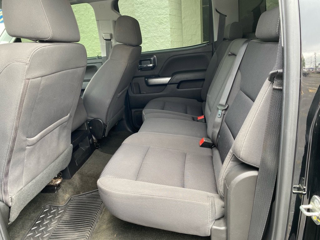 Used 2018 Chevrolet Silverado 1500 LT w/ All Star Edition image 19